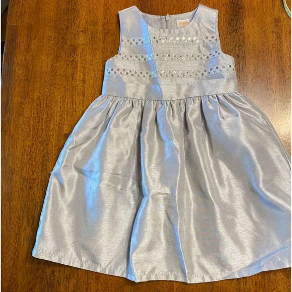 Gymboree silver-shiny sleeveless dress. Size‎ 2T.